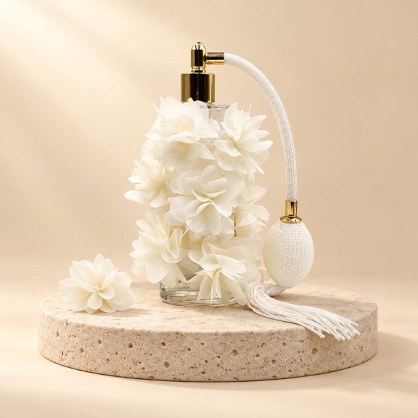 Scent Holder Bridal white flowers and bulb atomiser white
